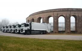 Raccolta rifiuti, Iveco consegna 7 S-Way CNG a Mantova Ambiente